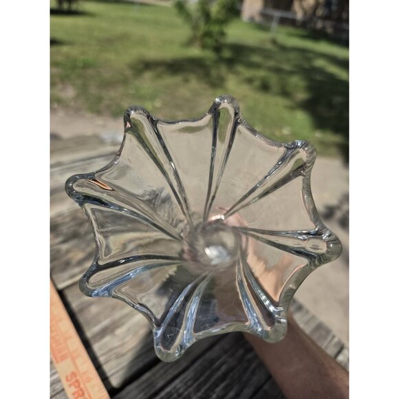 Twisted Ribbed Swung Spiral Vase Clear Glass 13" H Starburst Base - Picture 11 of 11